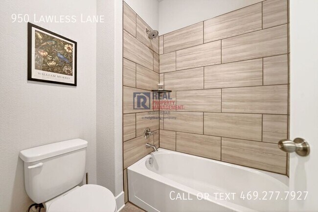 Building Photo - 950 Lawless Ln