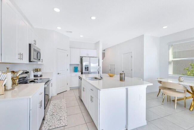 Building Photo - 3768 Sepia St