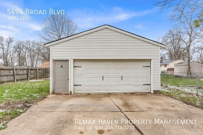 Building Photo - 5498 Broad Blvd