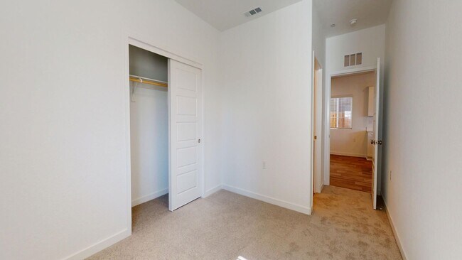 Building Photo - 3231 Carambola Ave