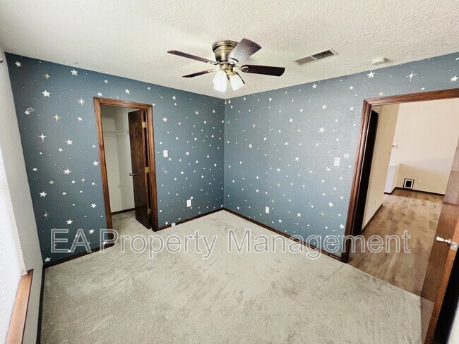Building Photo - 8016 Lynnhaven Pl NW