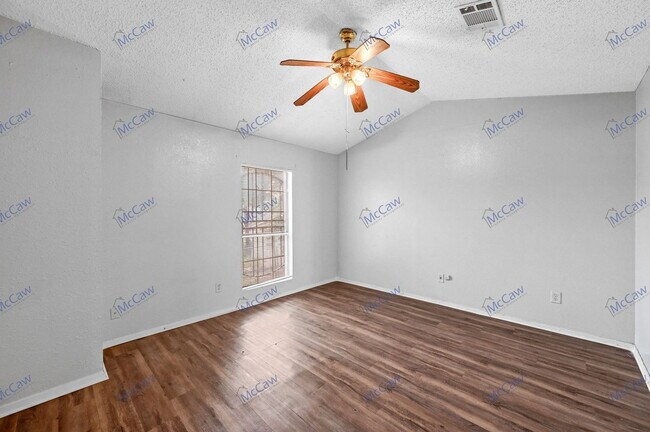 Building Photo - 9463 Olde Towne Row