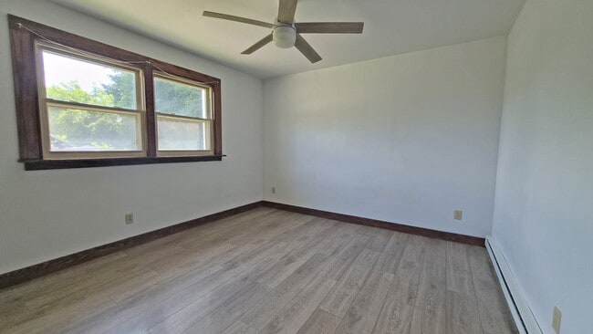 Building Photo - 1204 Salt Springs Rd