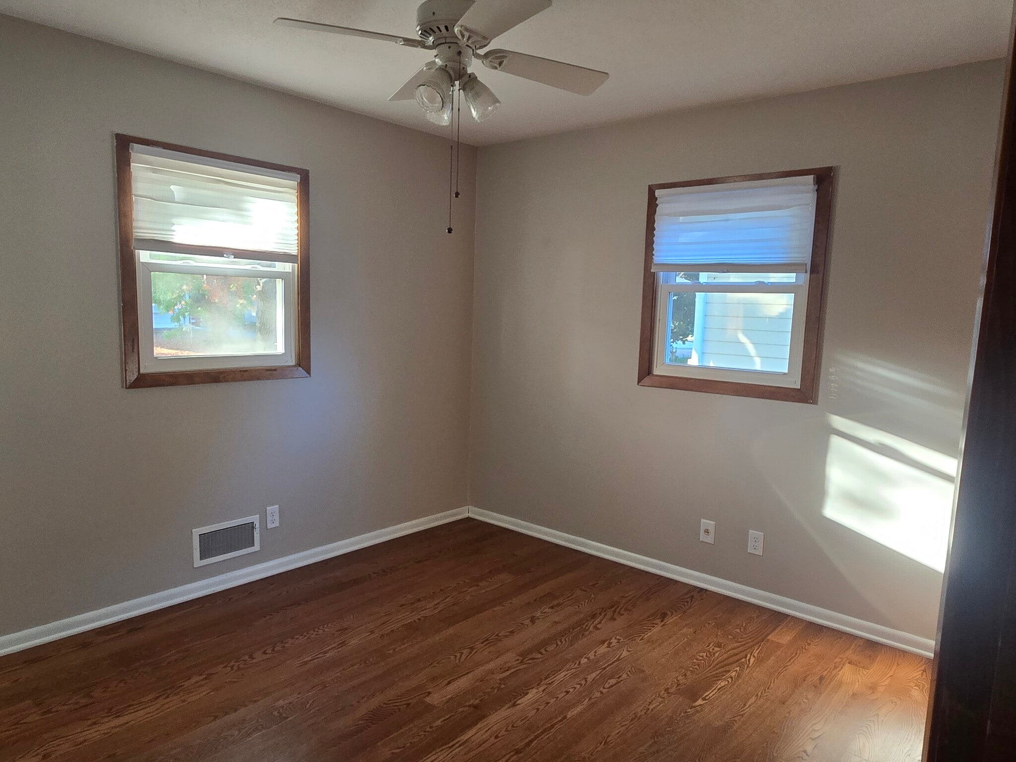 Building Photo - 711 Church St