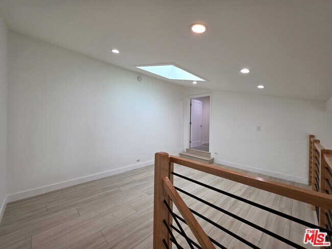 Building Photo - 1440 Veteran Ave