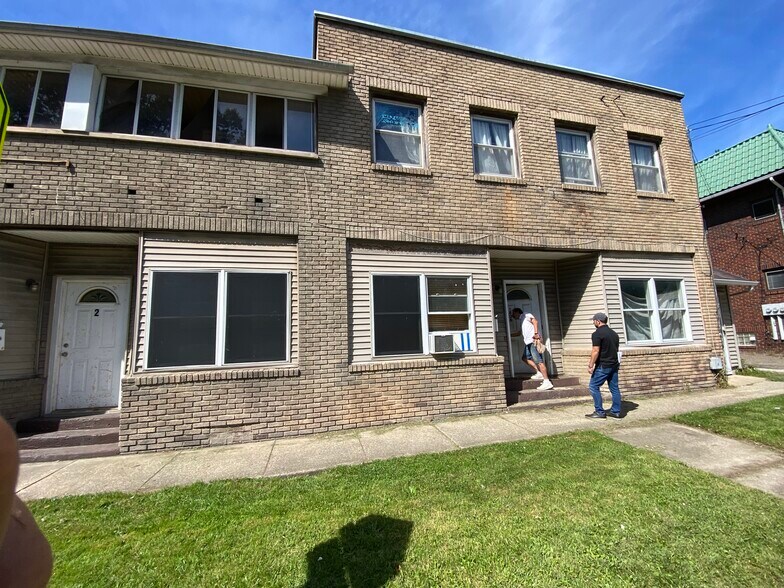 Building Photo - 1806 4th St