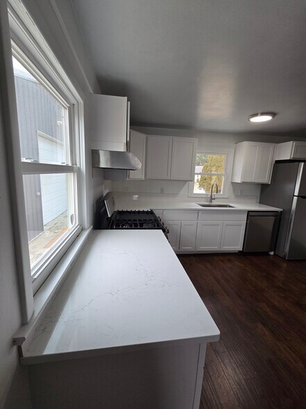 XL All New Kitchen - 23118 Argos Corner Rd