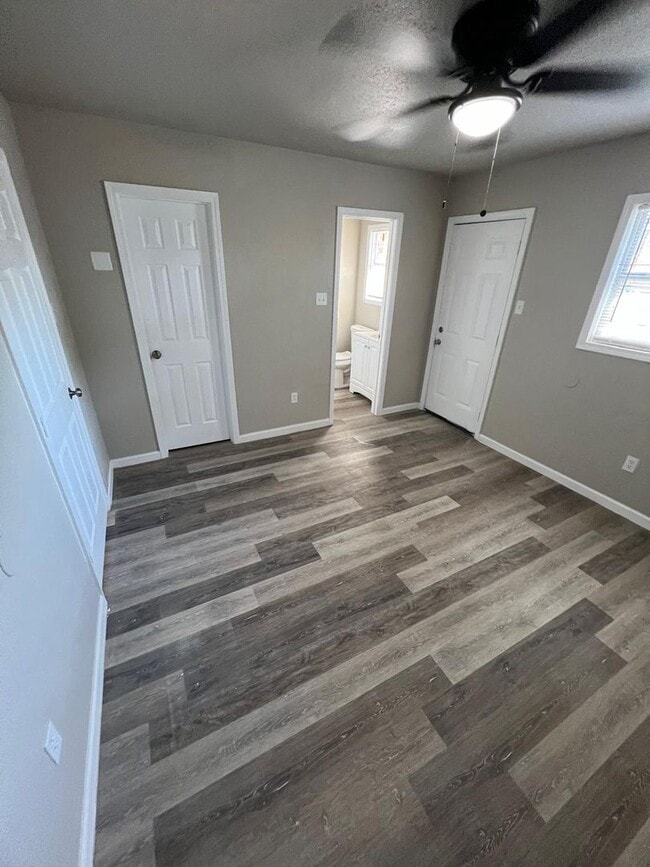 Building Photo - 1917 26th St