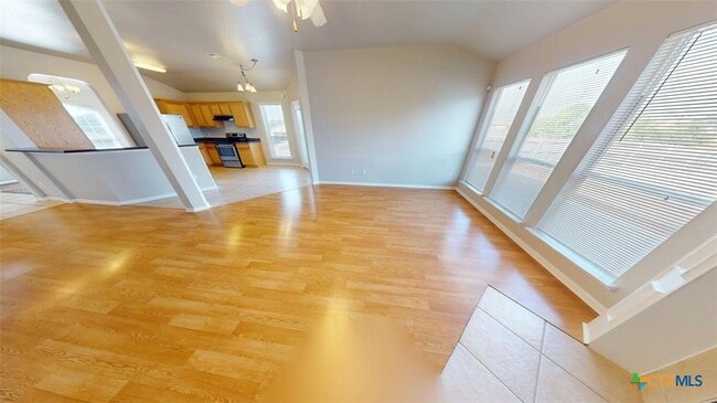 Building Photo - 601 Cattail Cir