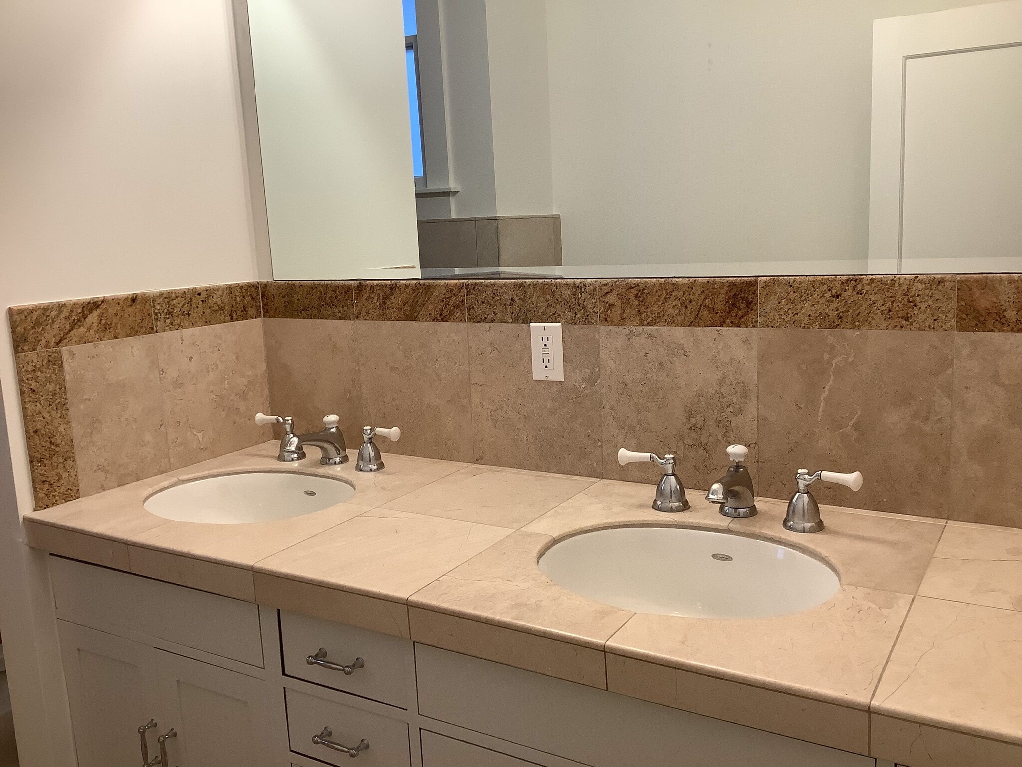 Bathroom - 115 Magnolia St