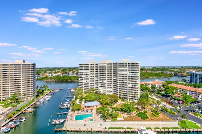 Building Photo - 4301 N Ocean Blvd