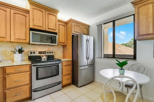 Building Photo - 401 S Seas Dr