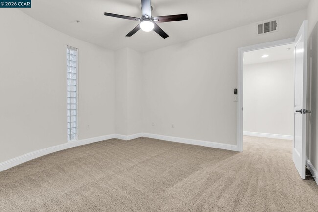 Building Photo - 1310 Creekside Dr