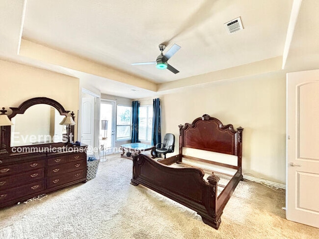 Building Photo - 604 Knightsbridge Ln