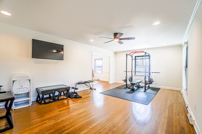 Living Room - 5321 Providence Rd