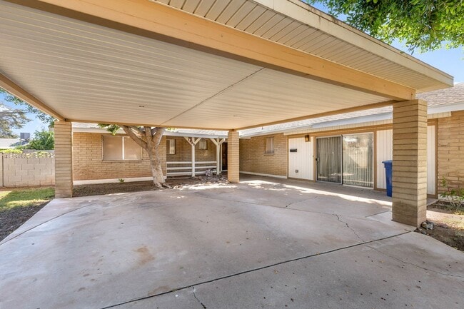 Building Photo - Spacious 4BR Tempe Home with Private Pool Near ASU