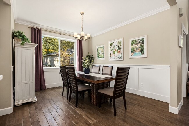 Building Photo - Bainbridge Island Home