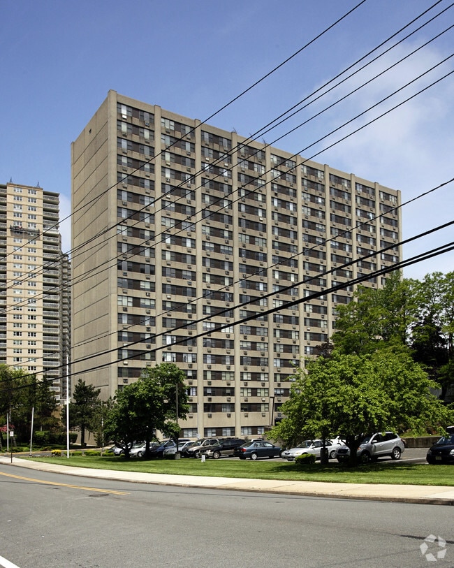 Mediterranean House 505 North Ave Fort Lee NJ 07024 Apartment Finder
