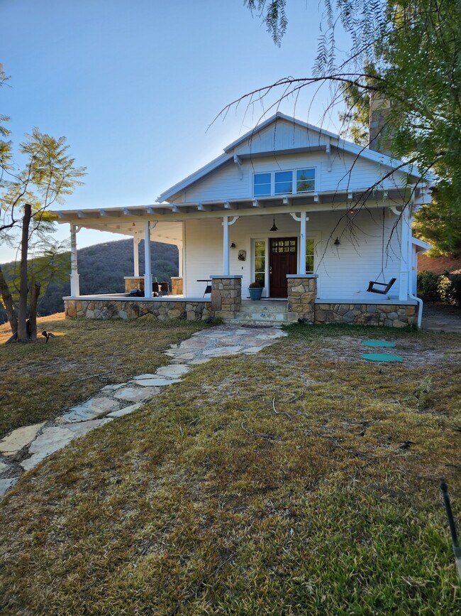 Building Photo - 3838 Paseo Primario
