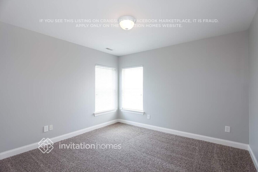 Building Photo - 9641 Storybook Ave NW