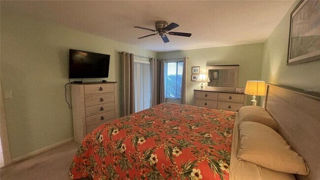 Building Photo - 5256 Myrtle Wood