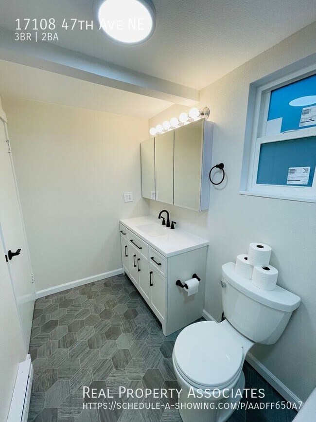 Building Photo - 17108 47th Ave NE