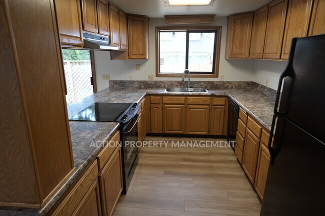 Building Photo - 2 bed 2 bath 1 car garage in Sequim