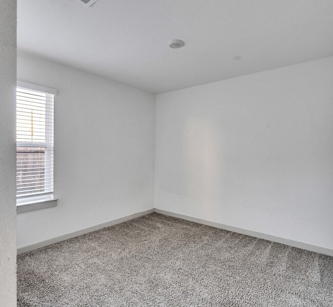 Building Photo - 14510 Rain Tree Dr