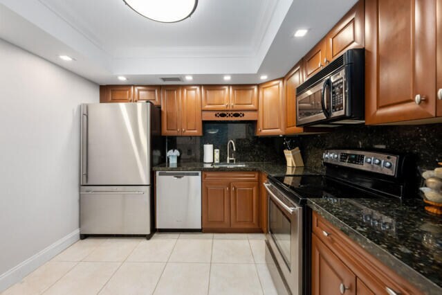Building Photo - 3610 S Ocean Blvd