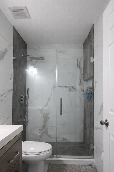 Building Photo - 5109 SW 141st Ave