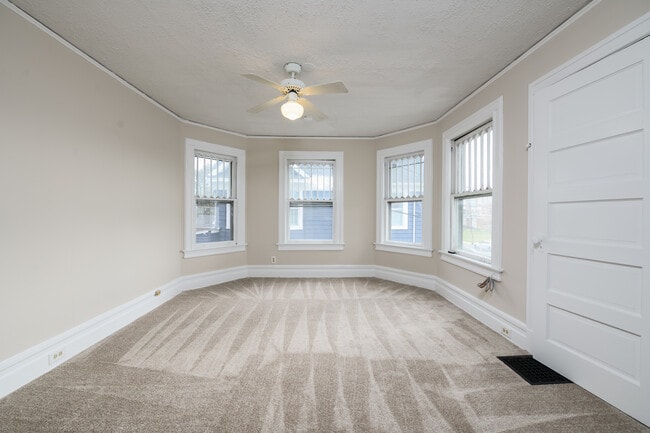 Building Photo - 64 Harding Rd