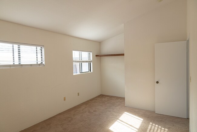Building Photo - 3826 Shasta St