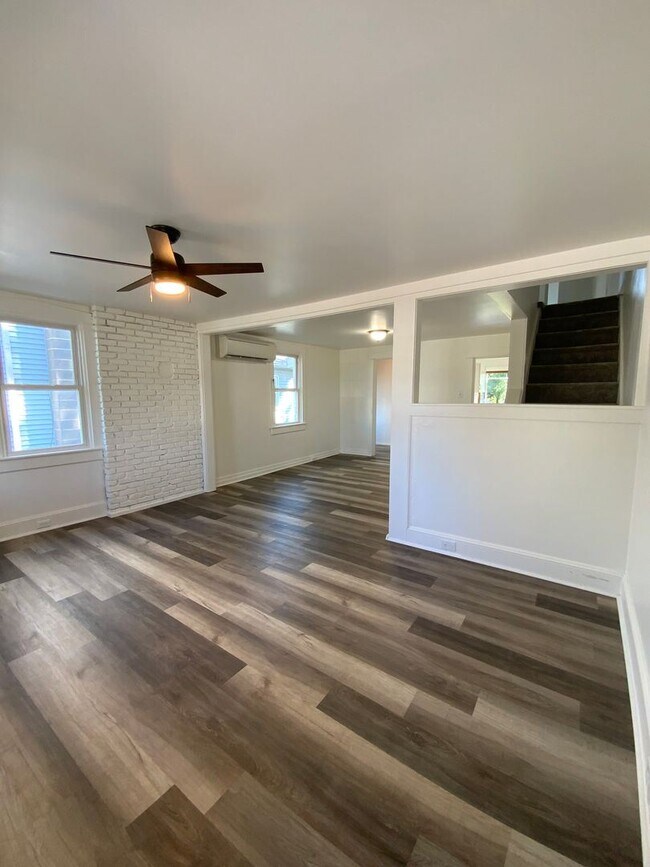 Building Photo - 3 br, 1 bath House - 111 NORTH RONKS ROAD