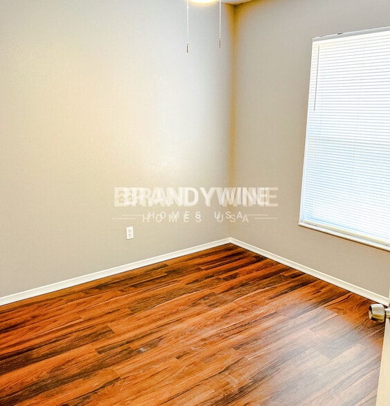 Building Photo - 3314 Lake Tiny Cir