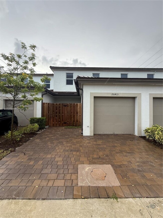 Building Photo - 26413 SW 149th Ave
