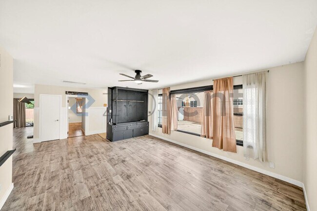 Building Photo - 6150 Coke Ave