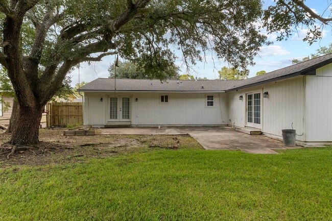 Building Photo - 5775 Mel Sha Ln