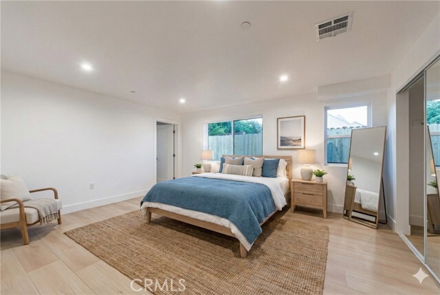 Building Photo - 1658 S Hayworth Ave