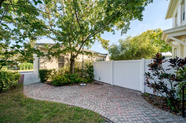 Building Photo - 2911 Upper Park Rd