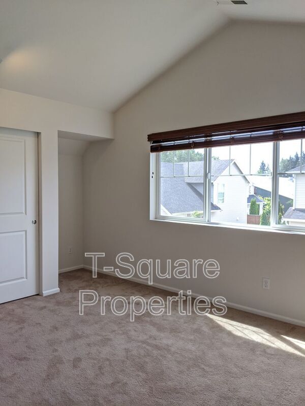 Building Photo - 417 125th Pl SE