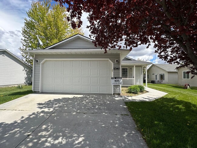 Building Photo - Perfect home in a perfect location in Nampa!