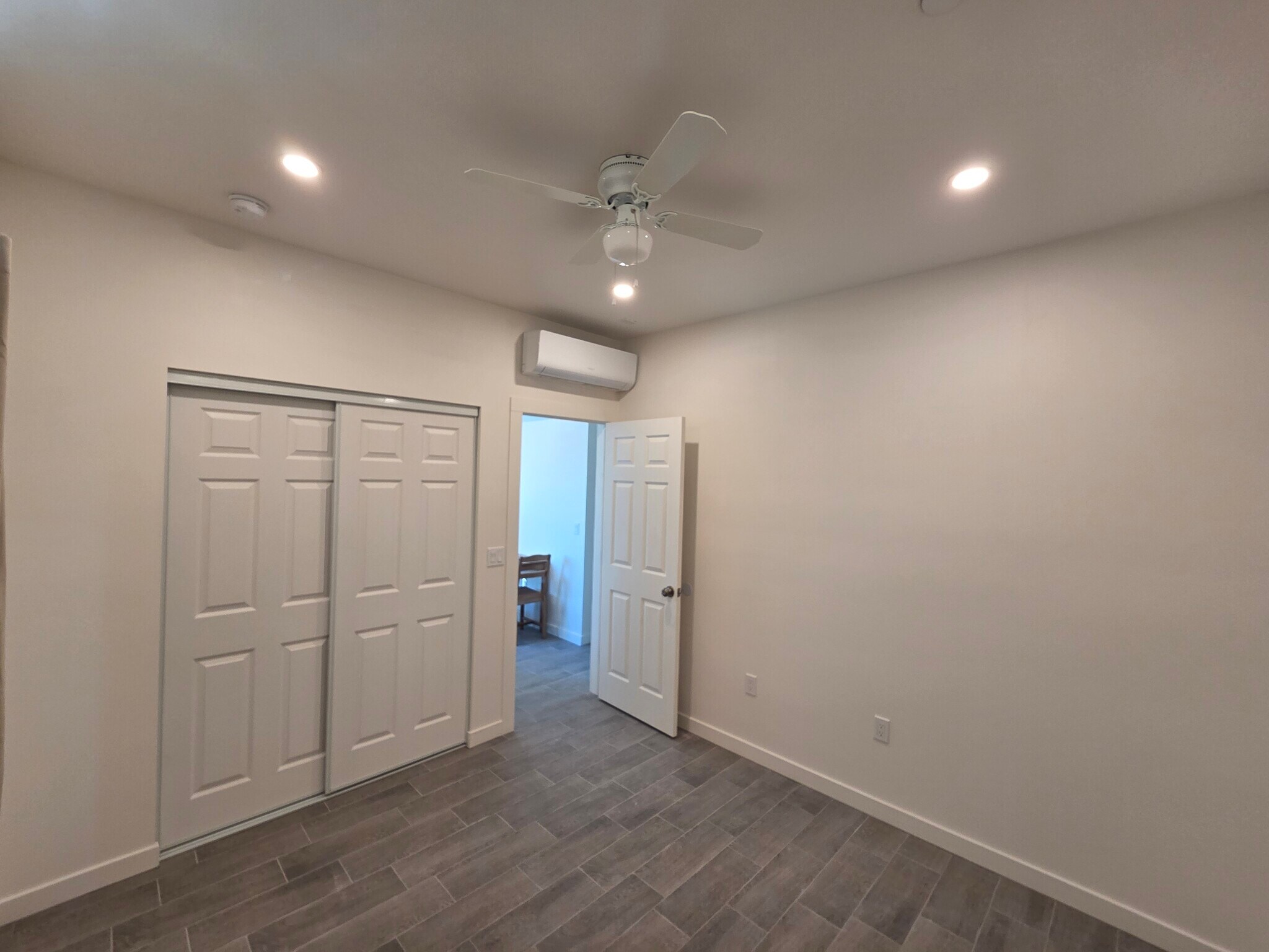 Building Photo - 855 Winston Dr