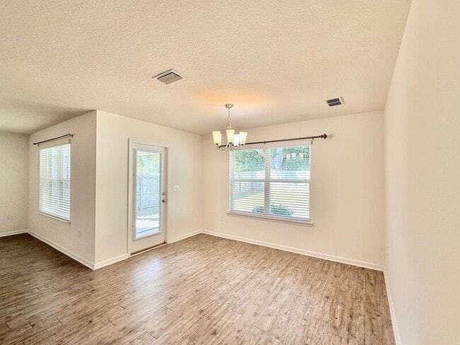 Building Photo - 3492 Quail Dr