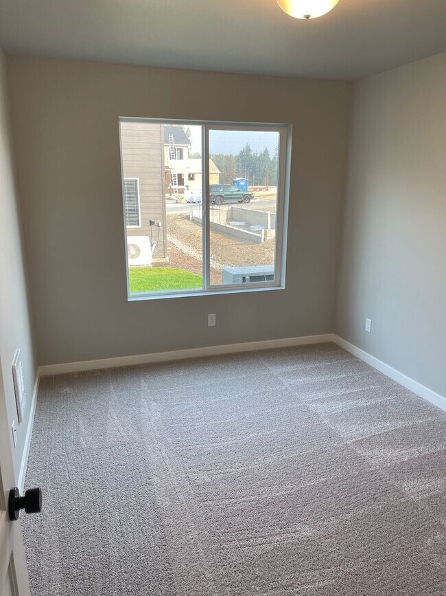 Building Photo - Beautiful New 5BD/4BTH Bella Cresta Home f...