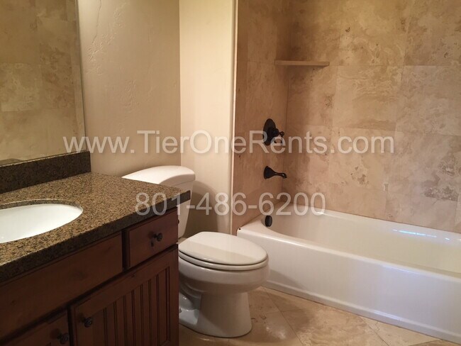 Building Photo - NO DEPOSIT Option Available for This Prope...