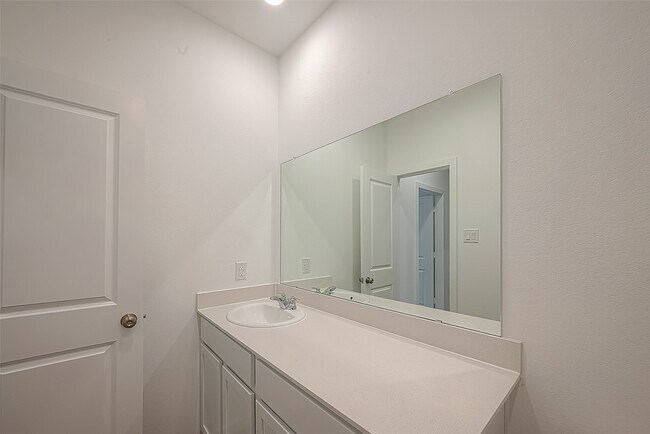Building Photo - 27235 Henley Rdg Dr