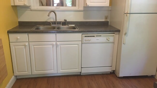 Building Photo - Great 2 Bed Home