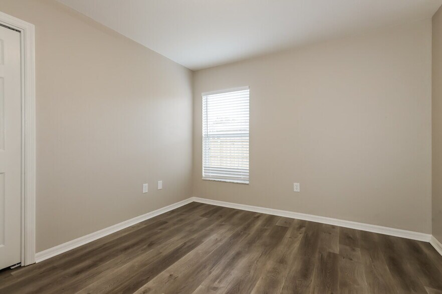 Building Photo - 10809 Windbury Way