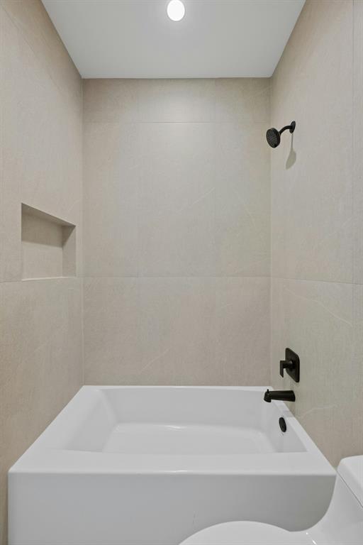 Building Photo - 1409 Valleyridge Dr