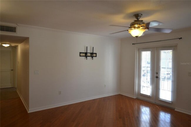 Building Photo - 718 Lyndhurst St